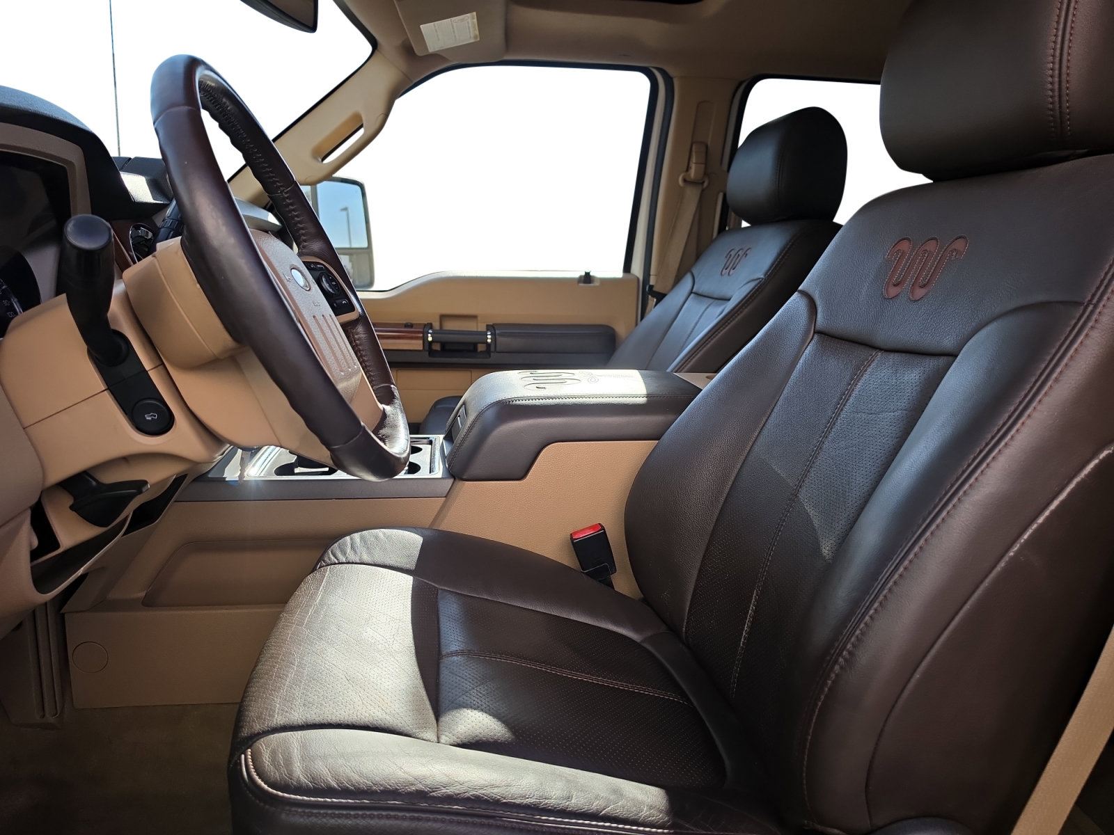 Used 2016 Ford F350 King Ranch w/ FX4 Off-Road Package AWD/4WD image 12