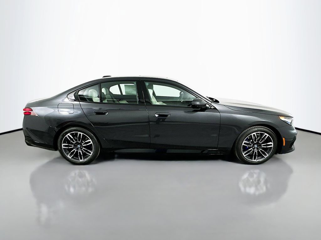 New 2026 BMW 530i w/ M Sport Package image 4