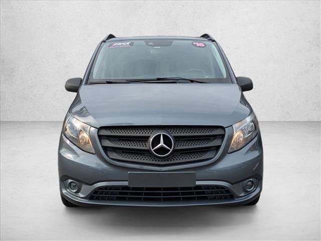 Used 2016 Mercedes-Benz Metris Passenger image 2