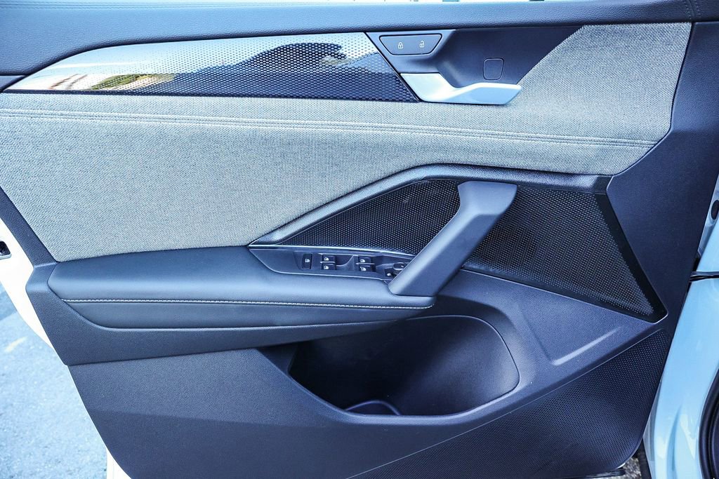 New 2026 Volkswagen Tiguan S image 31