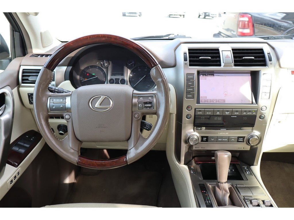 Used 2017 Lexus GX 460 image 16