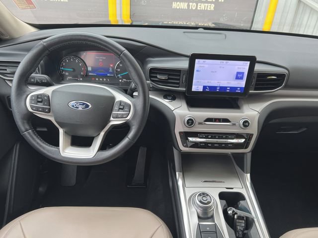 Used 2023 Ford Explorer XLT w/ Equipment Group 202A image 23