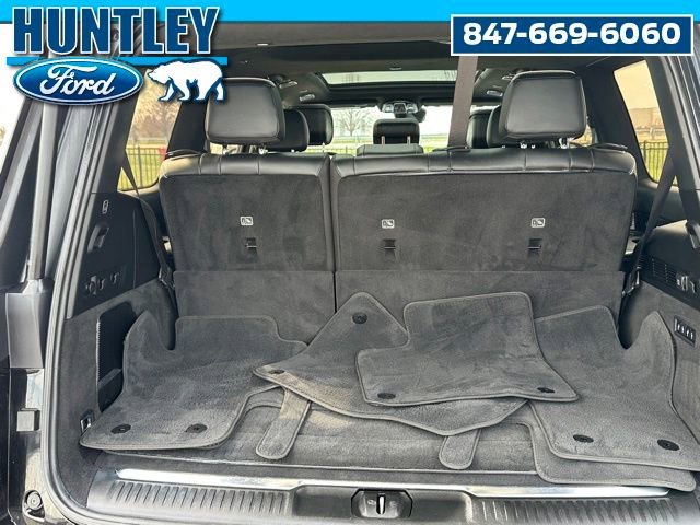 Used 2022 Jeep Grand Wagoneer Series II AWD/4WD image 13