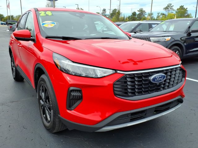 Certified 2024 Ford Escape Active w/ Tech Pack #2 AWD/4WD image 3