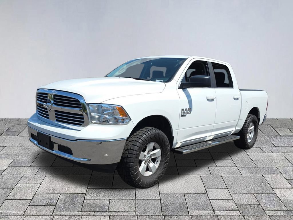 Used 2021 RAM 1500 Classic SLT AWD/4WD image 3