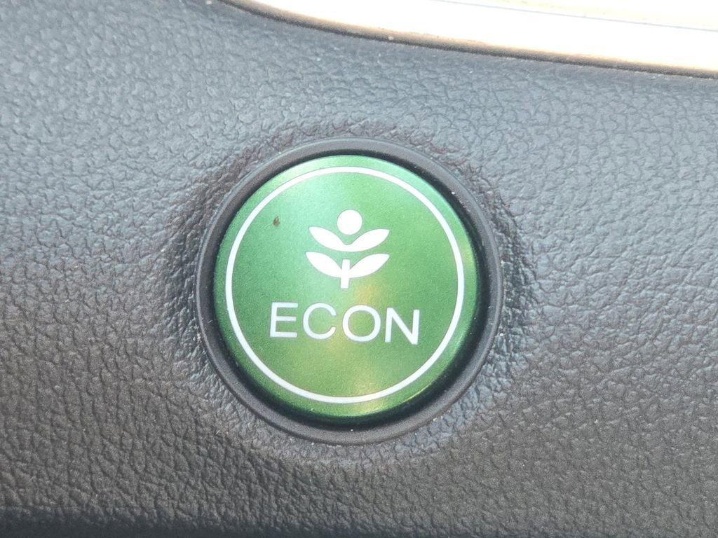 Used 2016 Honda CR-V LX image 29