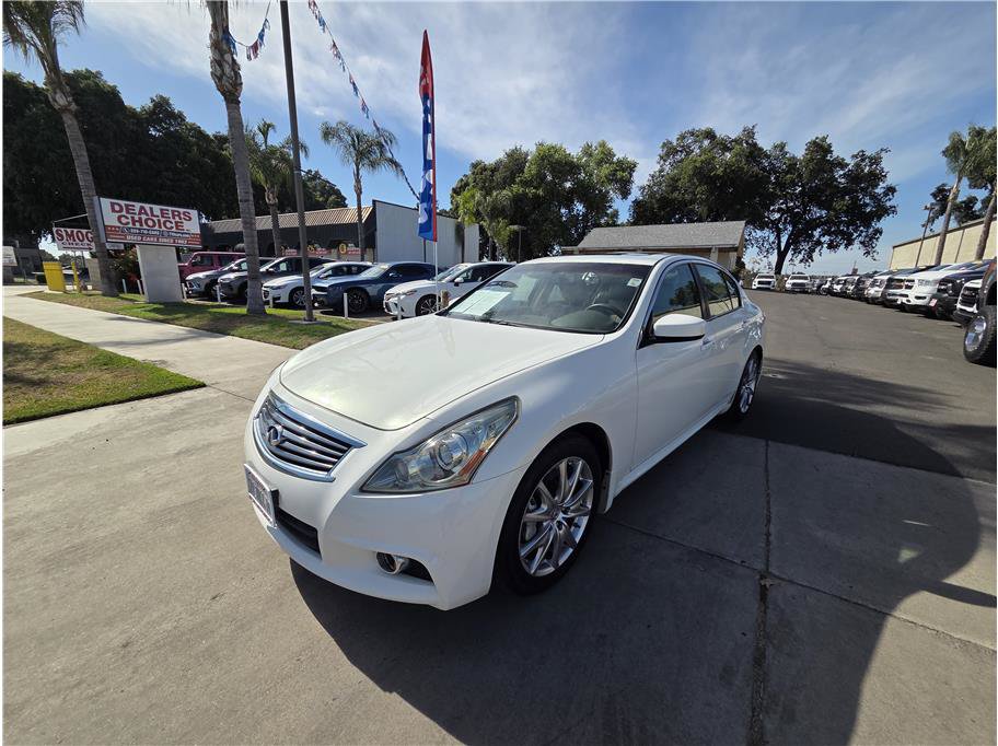 Used 2013 INFINITI G37 Journey w/ Premium Pkg