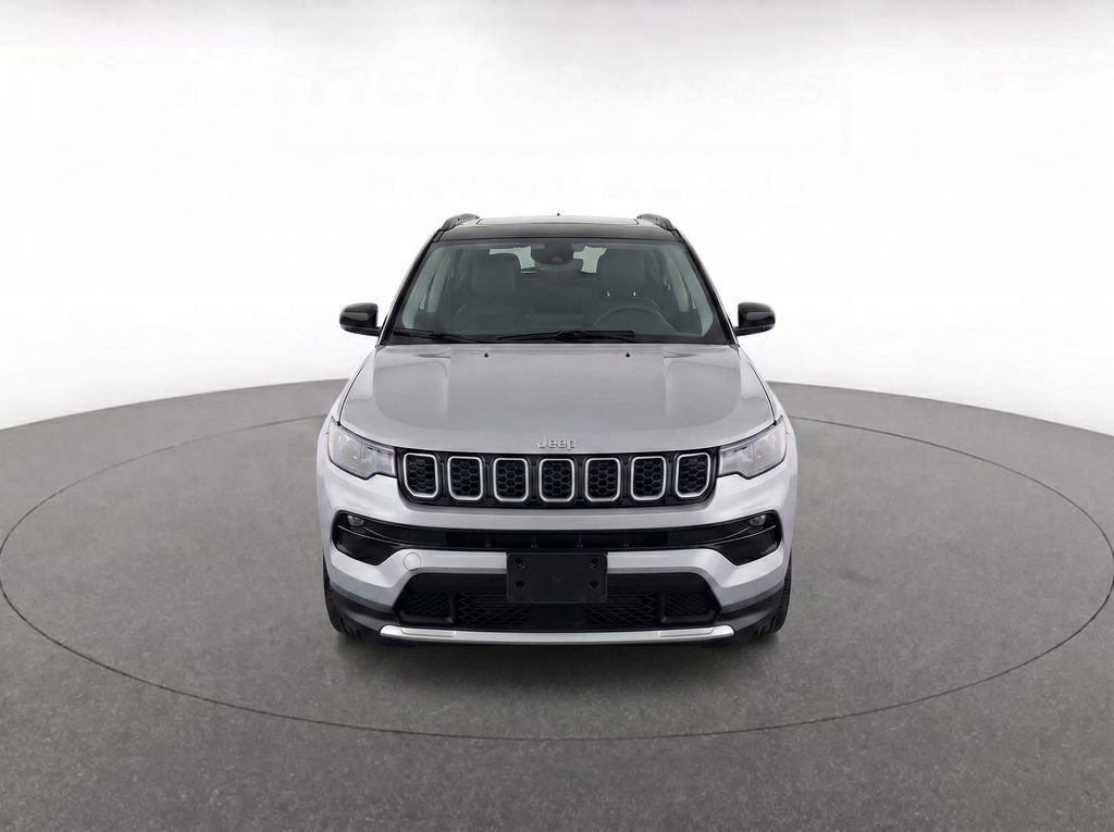 Used 2025 Jeep Compass Limited AWD/4WD image 5