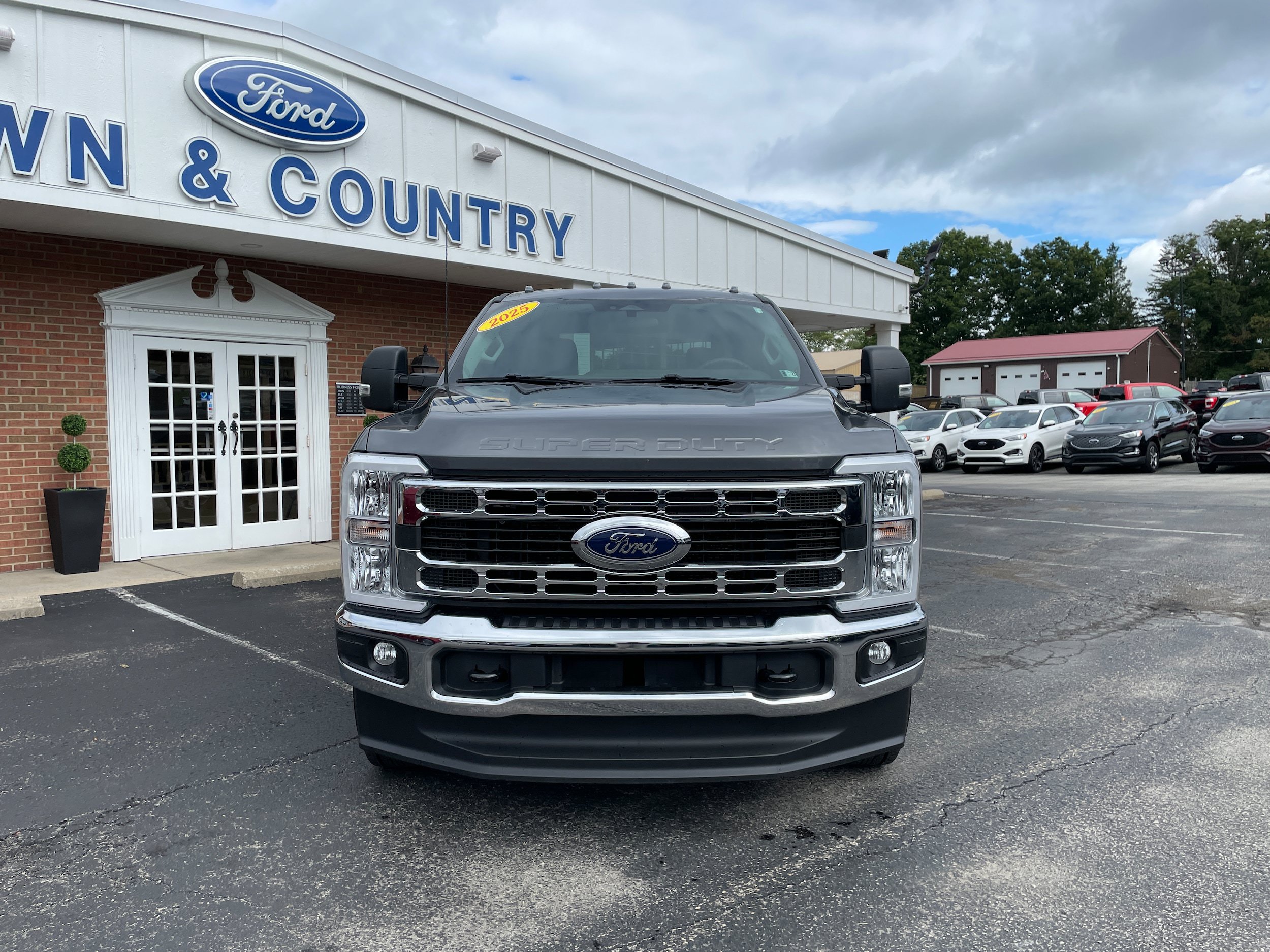 Used 2025 Ford F250 XLT w/ Camper Package AWD/4WD image 2