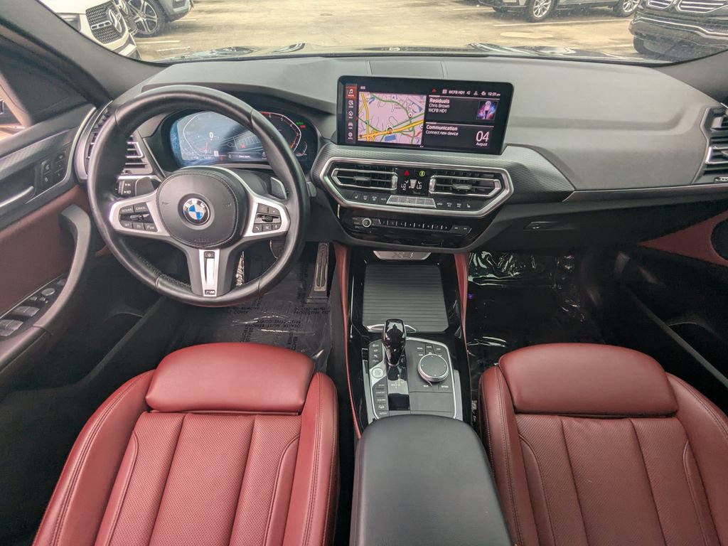 Used 2023 BMW X4 xDrive30i w/ M Sport Package AWD/4WD image 2
