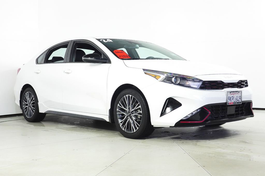Used 2024 Kia Forte GT-Line image 4