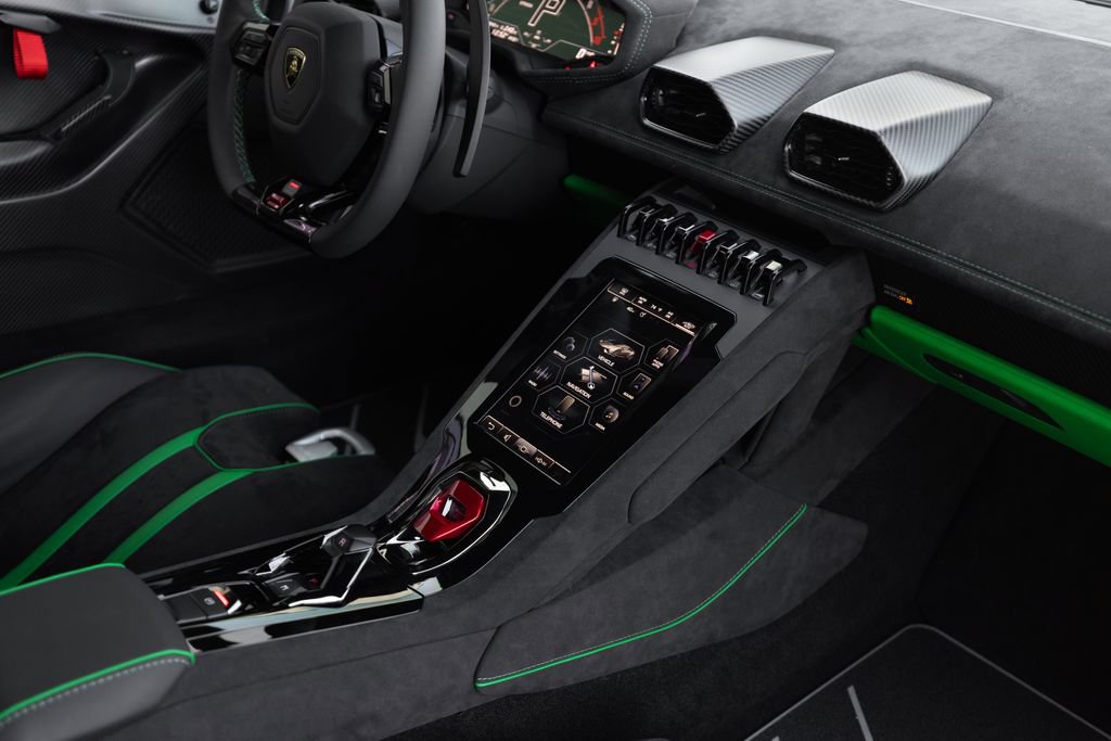 Used 2023 Lamborghini Huracan Tecnica RWD image 37