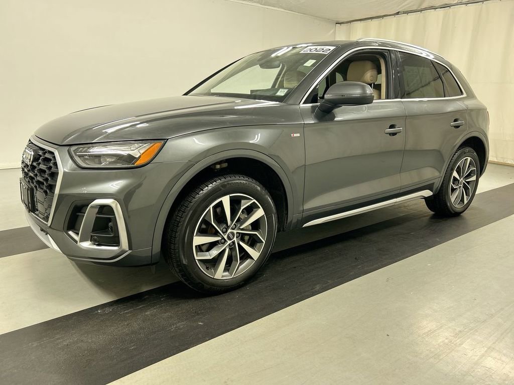 Used 2022 Audi Q5 2.0T Premium w/ Convenience Package image 5