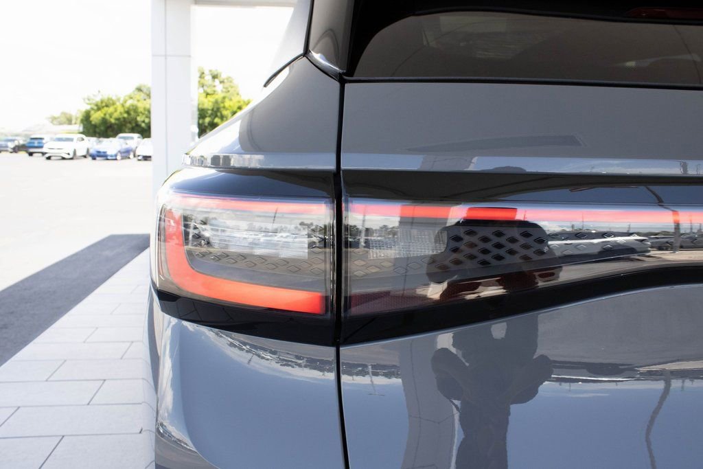 New 2025 Volkswagen ID.4 Pro S Plus AWD/4WD image 14