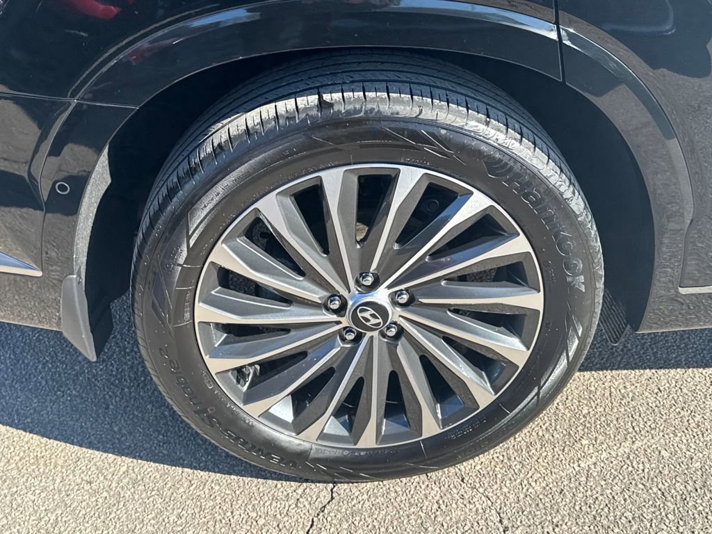 Used 2023 Hyundai Palisade Calligraphy image 50