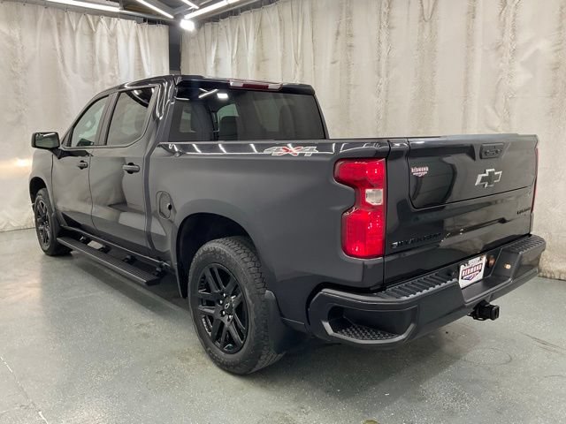 Used 2023 Chevrolet Silverado 1500 Custom w/ LPO, Dark Essentials Package AWD/4WD image 5