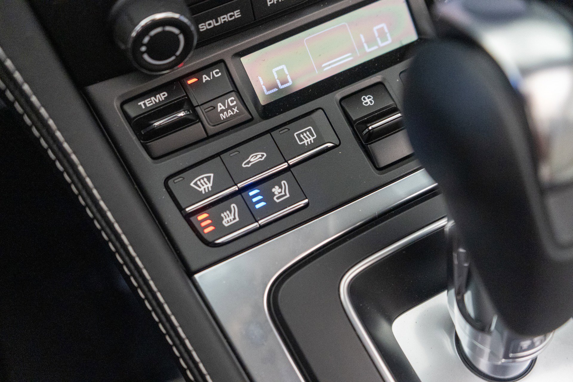 Used 2025 Porsche 718 Boxster image 29