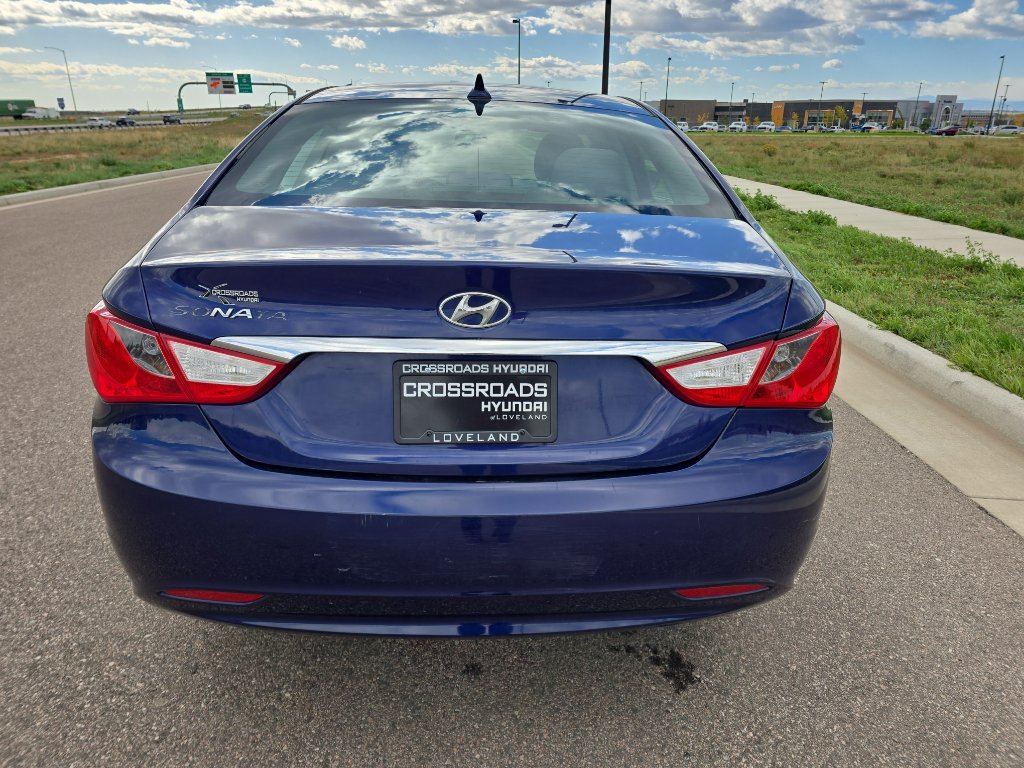 Used 2011 Hyundai Sonata GLS image 4