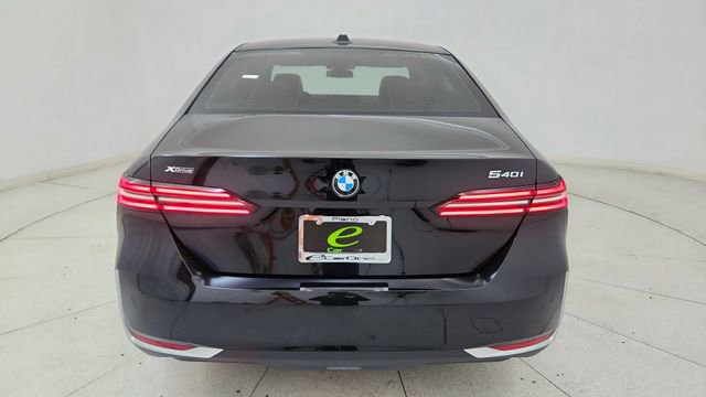 Used 2026 BMW 540i xDrive image 5