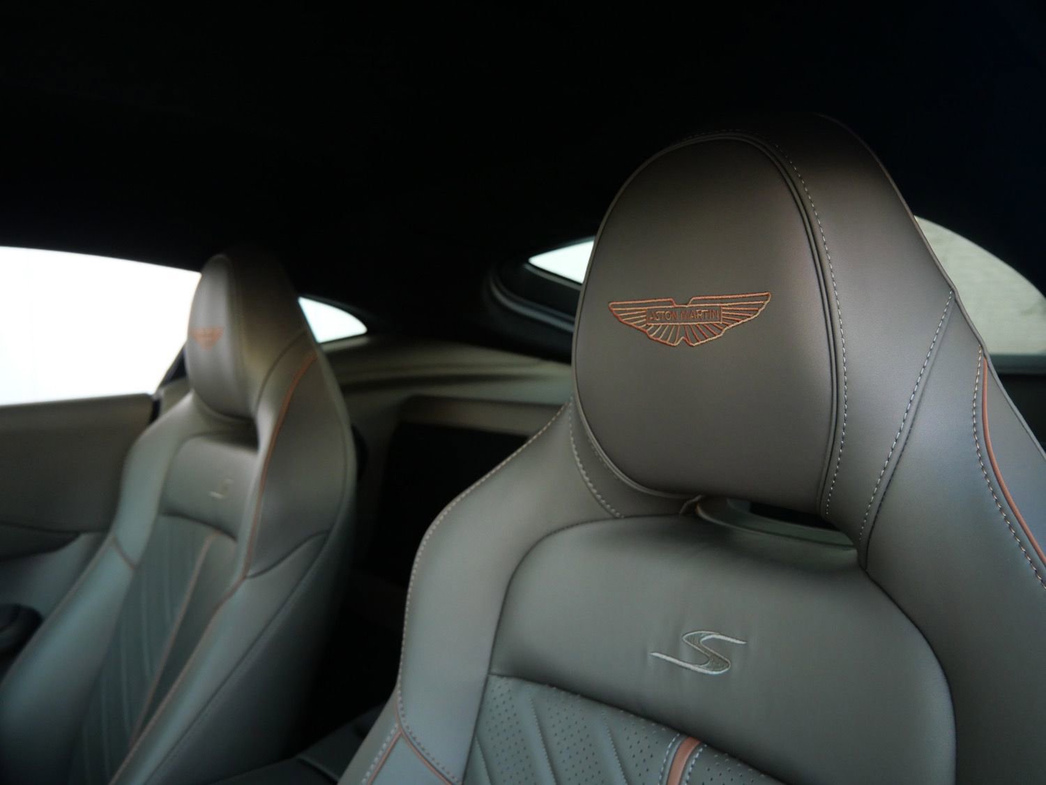 New 2026 Aston Martin V8 Vantage S RWD image 5
