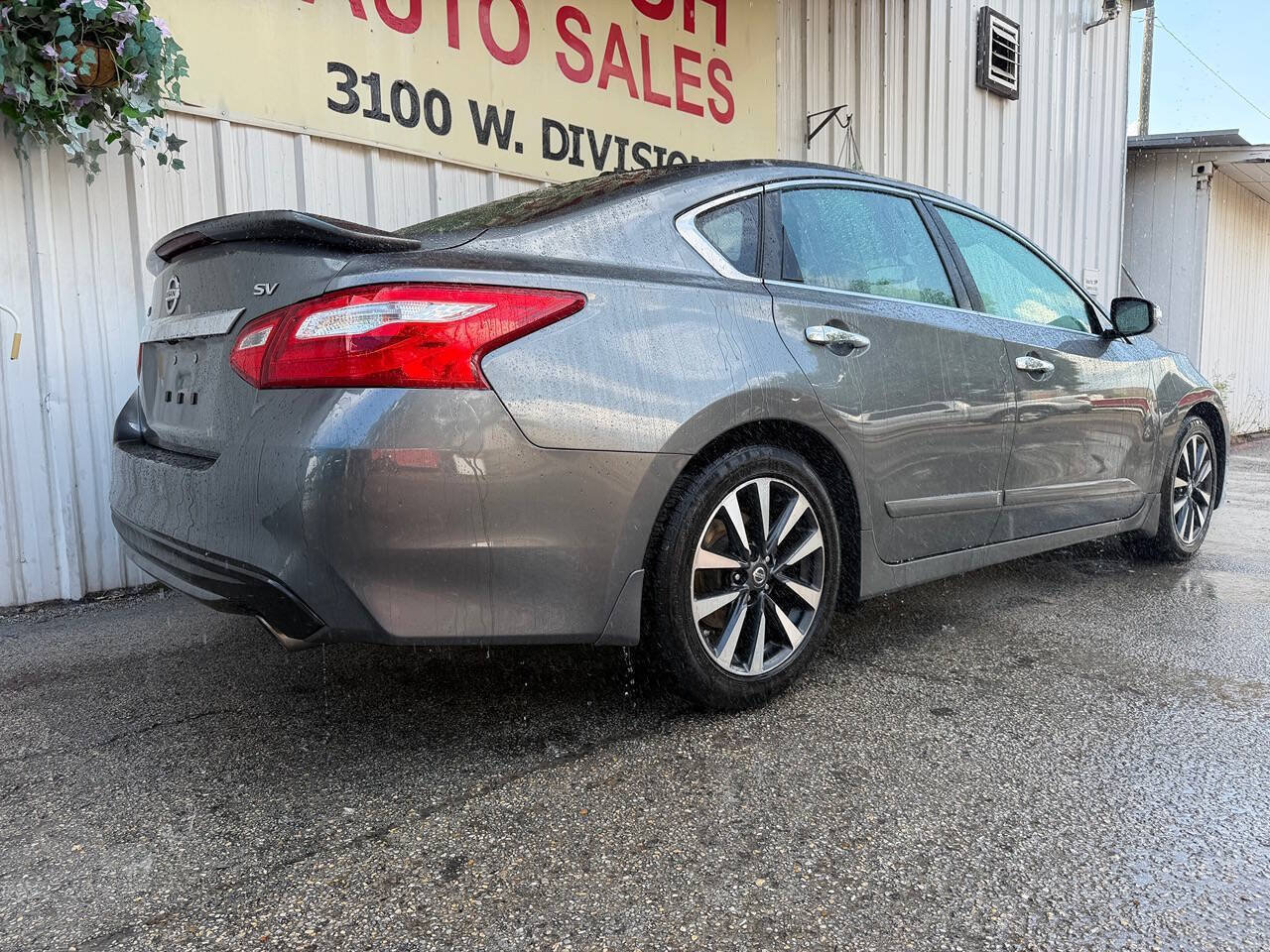 Used 2016 Nissan Altima 2.5 SV w/ Convenience Package FWD image 4