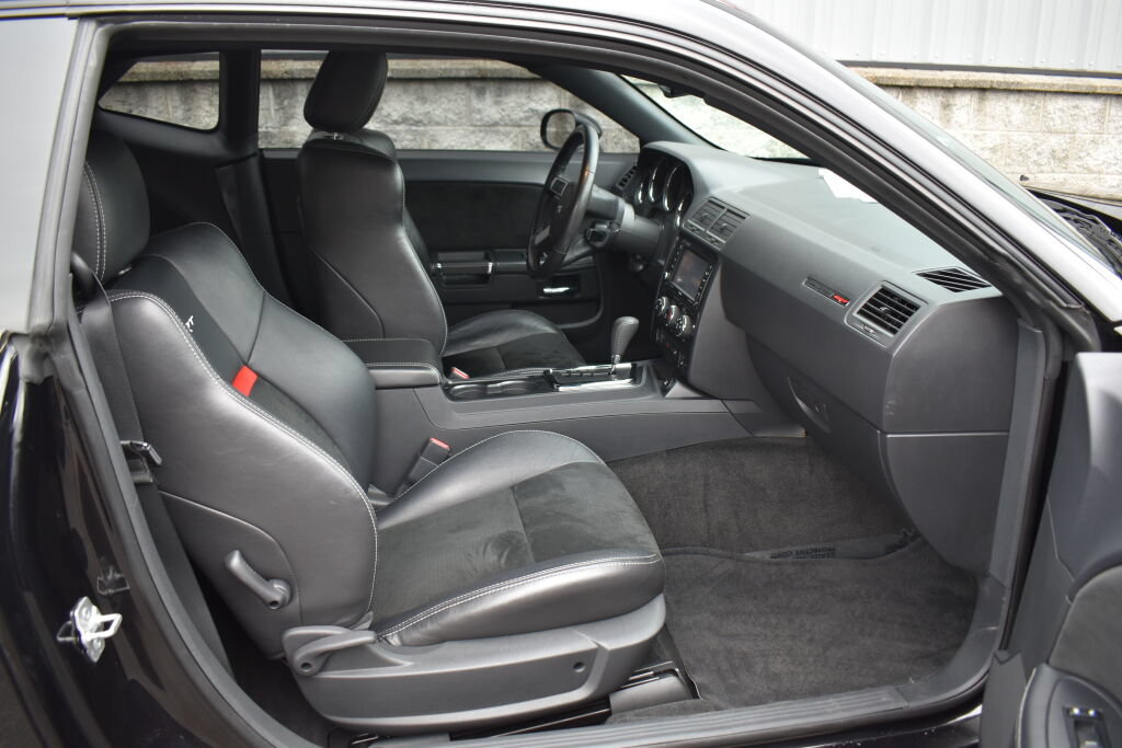Used 2010 Dodge Challenger SRT8 w/ SRT Option Group II RWD image 22
