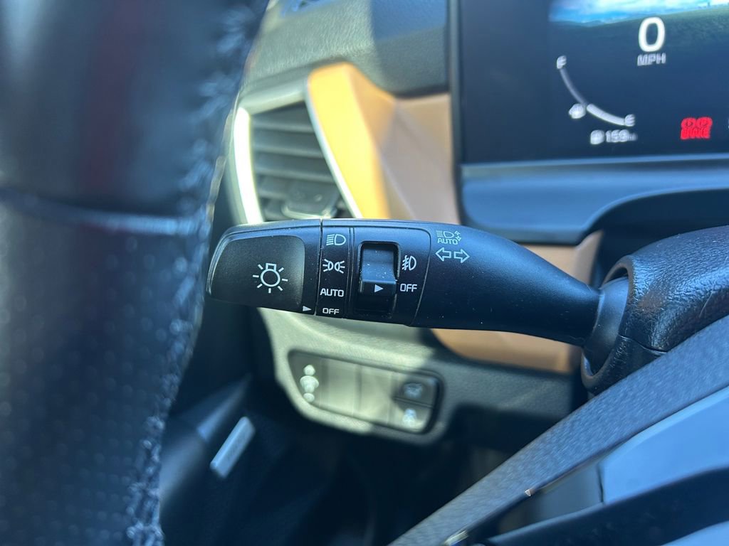 Used 2024 Kia Seltos SX w/ SX Sunroof Package image 21