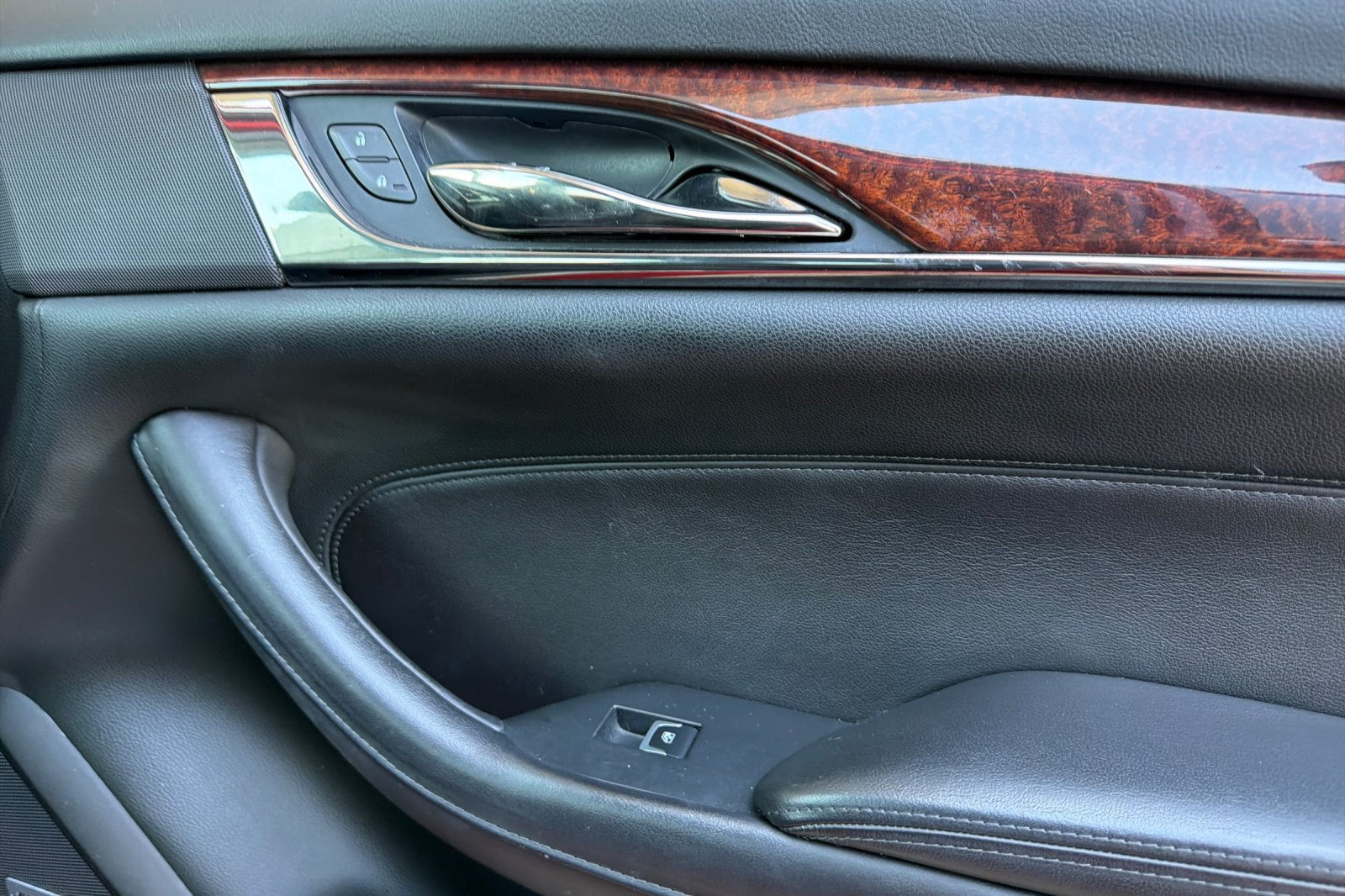 Used 2014 Cadillac CTS Luxury RWD image 21