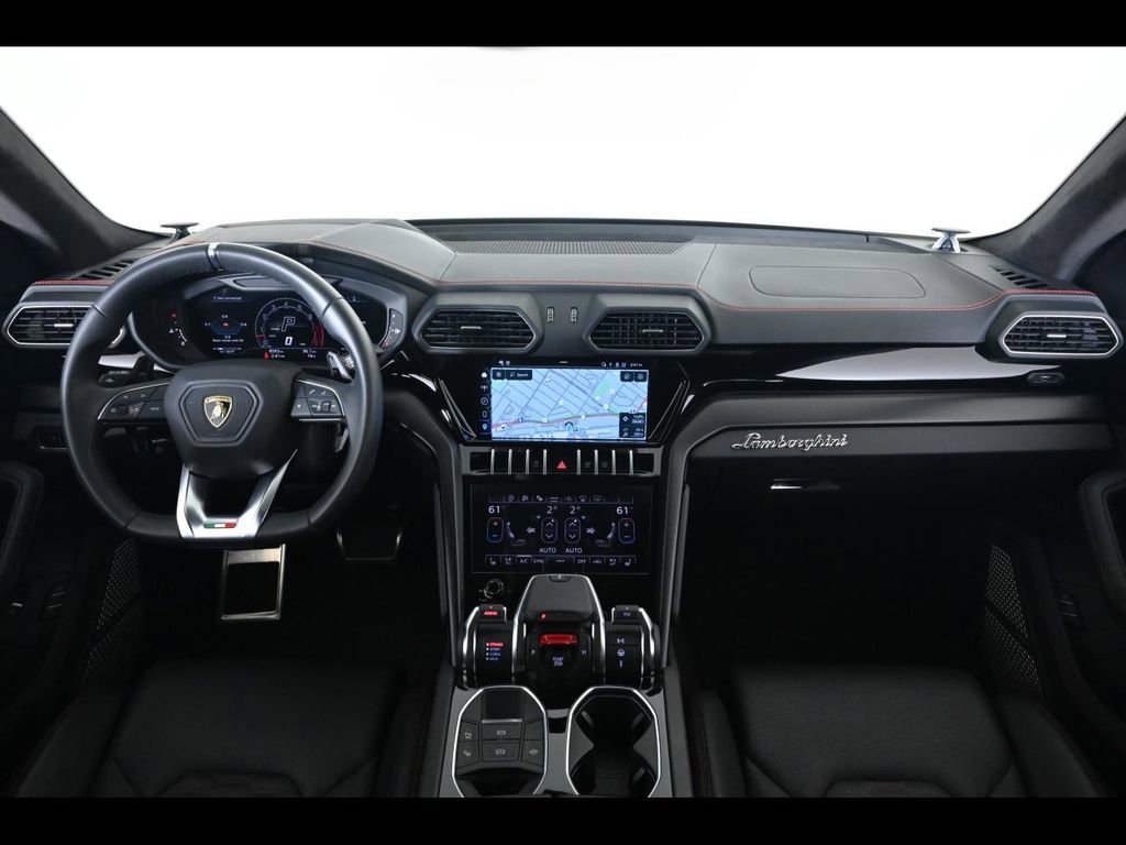 Used 2024 Lamborghini Urus S image 9