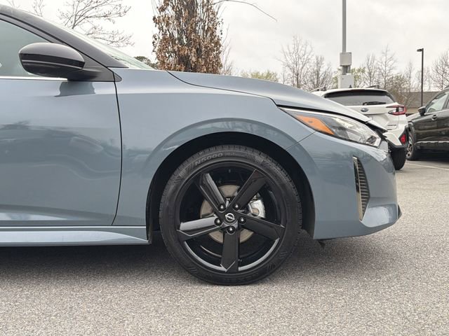 Used 2024 Nissan Sentra SR w/ SR Premium Package FWD image 9