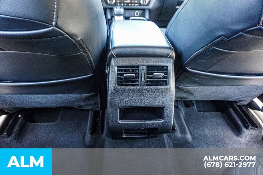 Used 2025 Mitsubishi Outlander SE FWD image 32