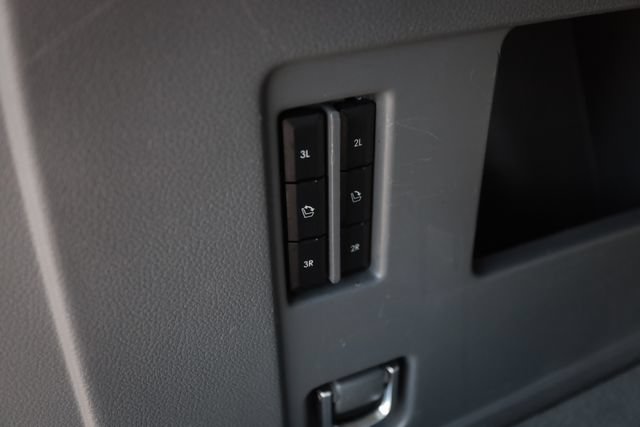 Used 2018 Lincoln Navigator L Select w/ Technology Package AWD/4WD image 75