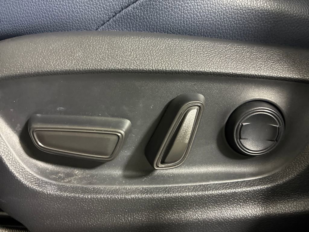 Used 2023 Subaru Solterra AWD image 15