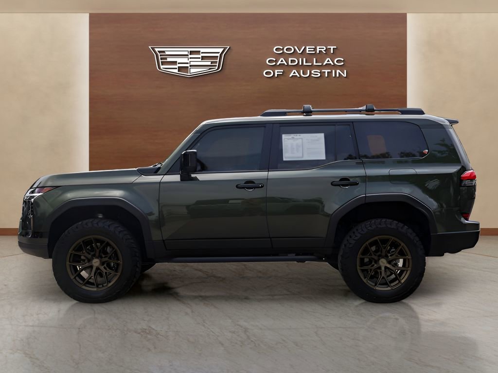 Used 2024 Lexus GX 550 AWD/4WD image 2