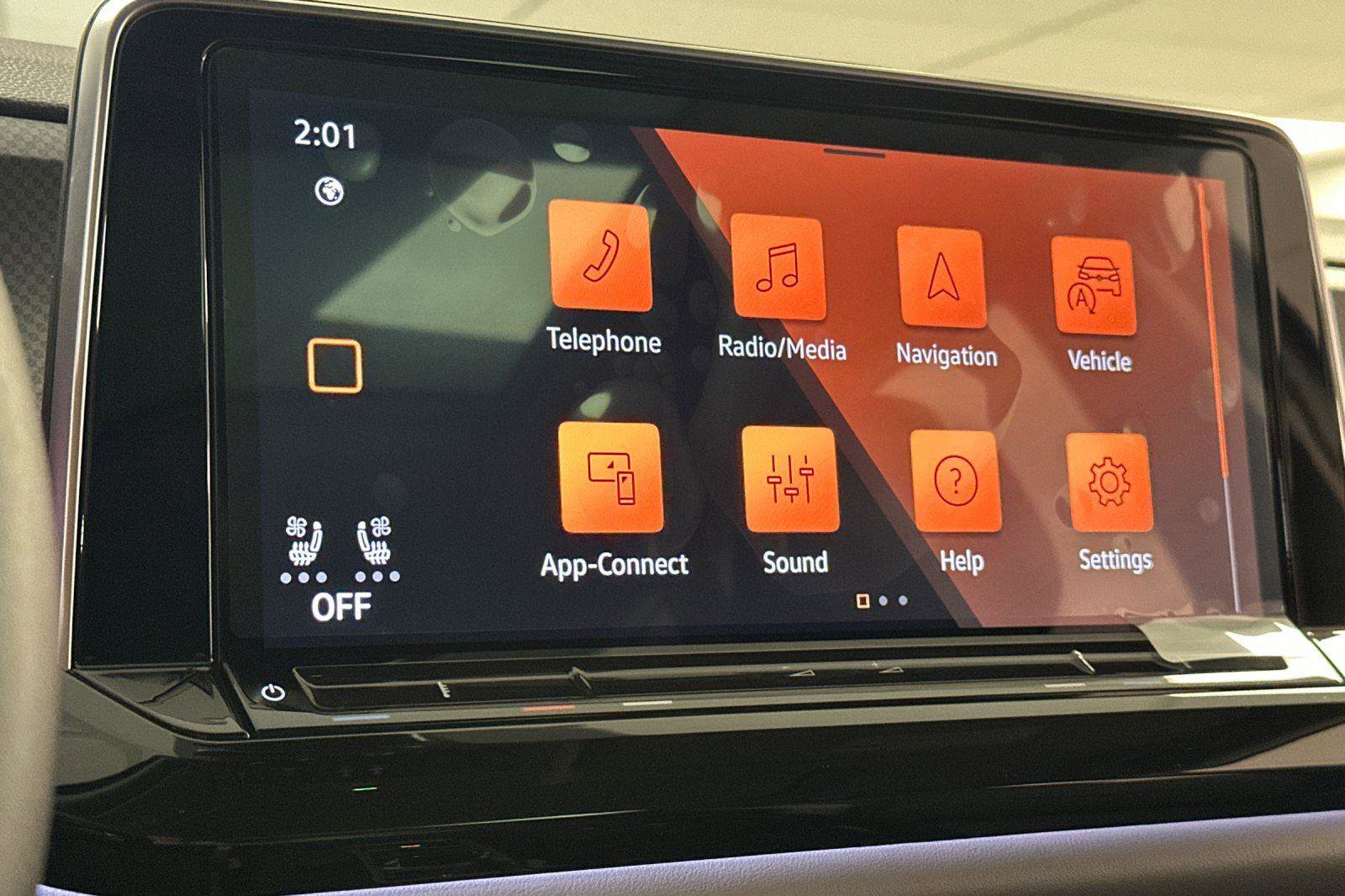 New 2025 Volkswagen Atlas Peak Edition SE image 19