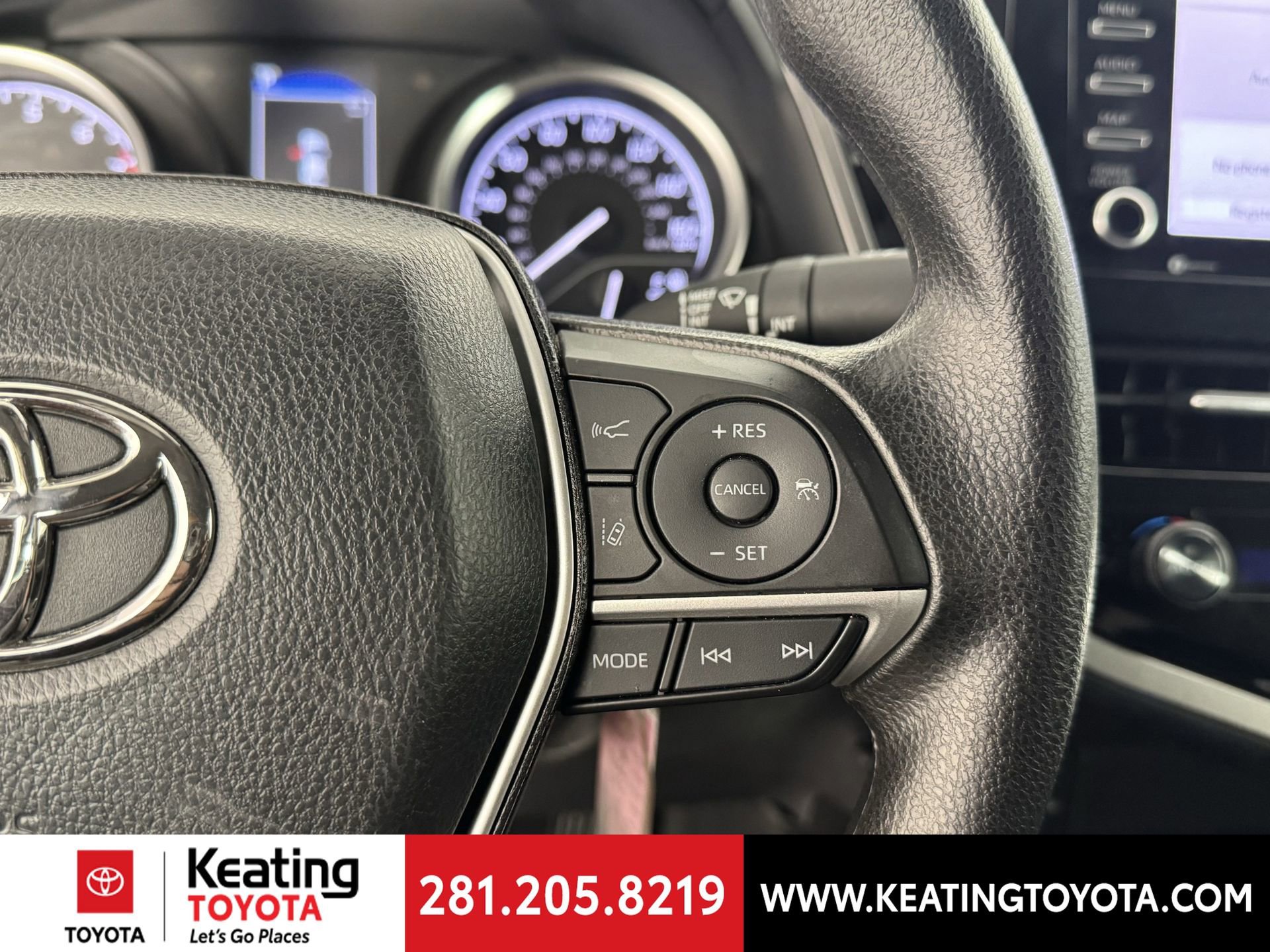 Used 2022 Toyota Camry LE image 27