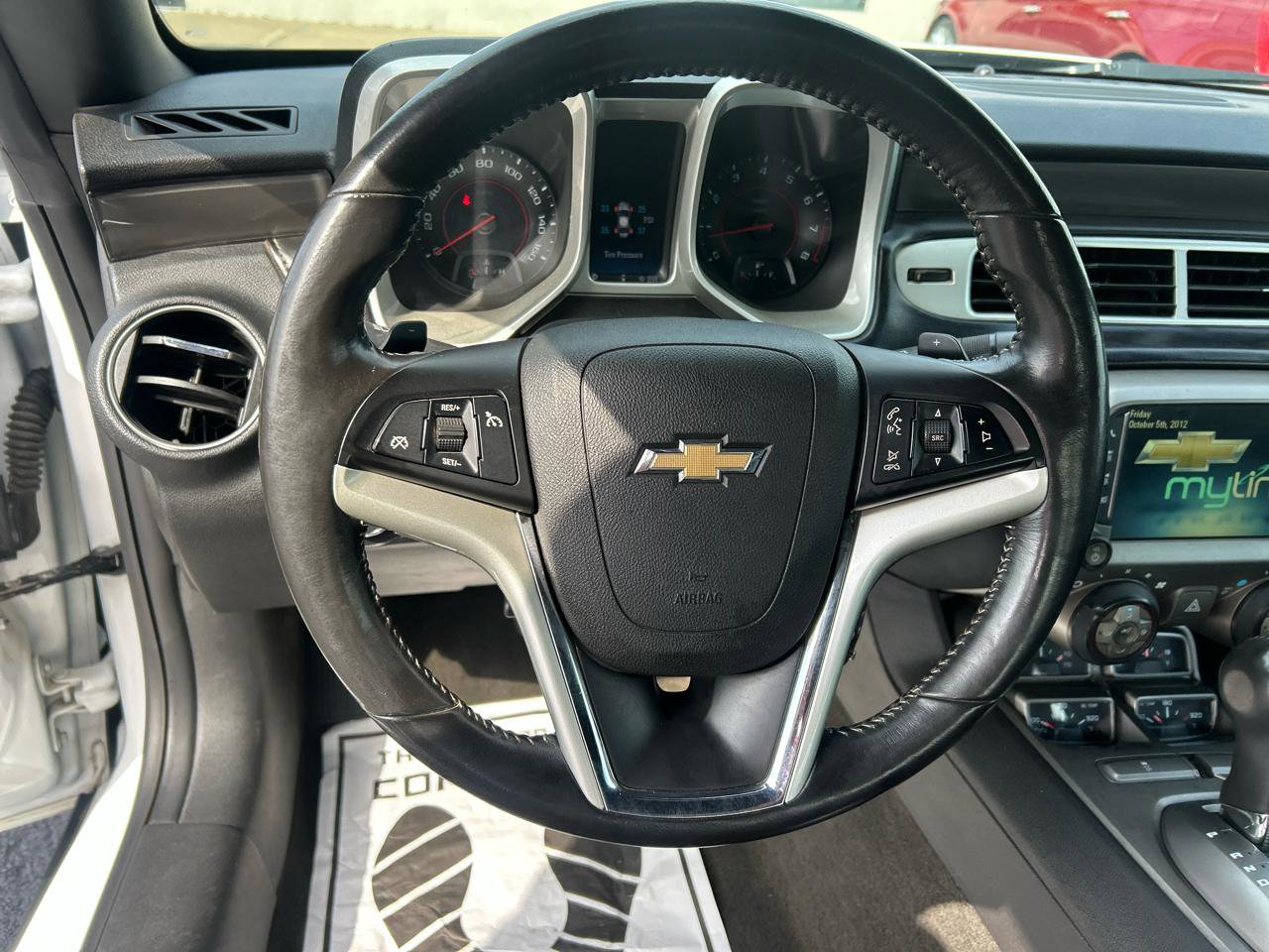 Used 2015 Chevrolet Camaro LT RWD image 12
