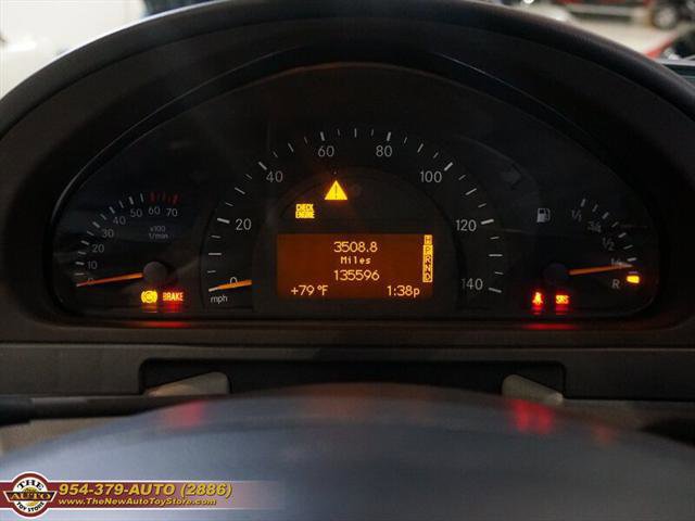 Used 2004 Mercedes-Benz G 500 image 33