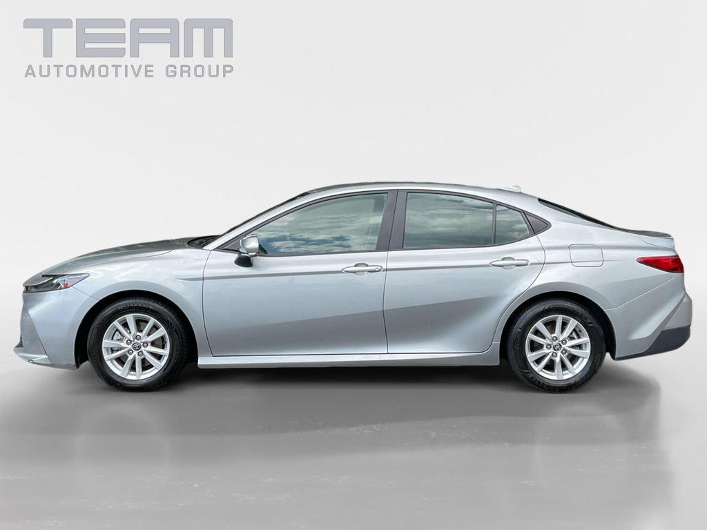Used 2025 Toyota Camry LE FWD image 4