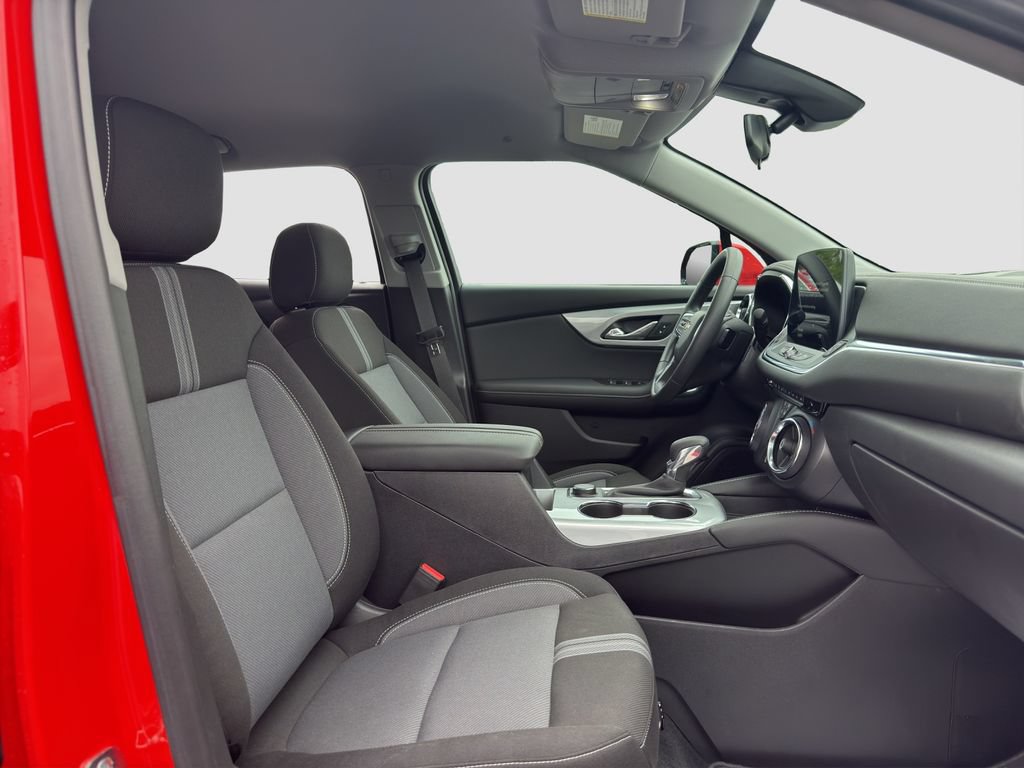 Used 2026 Chevrolet Blazer LT FWD image 17