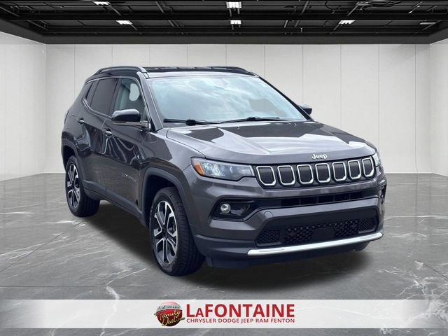 Used 2022 Jeep Compass Limited image 7