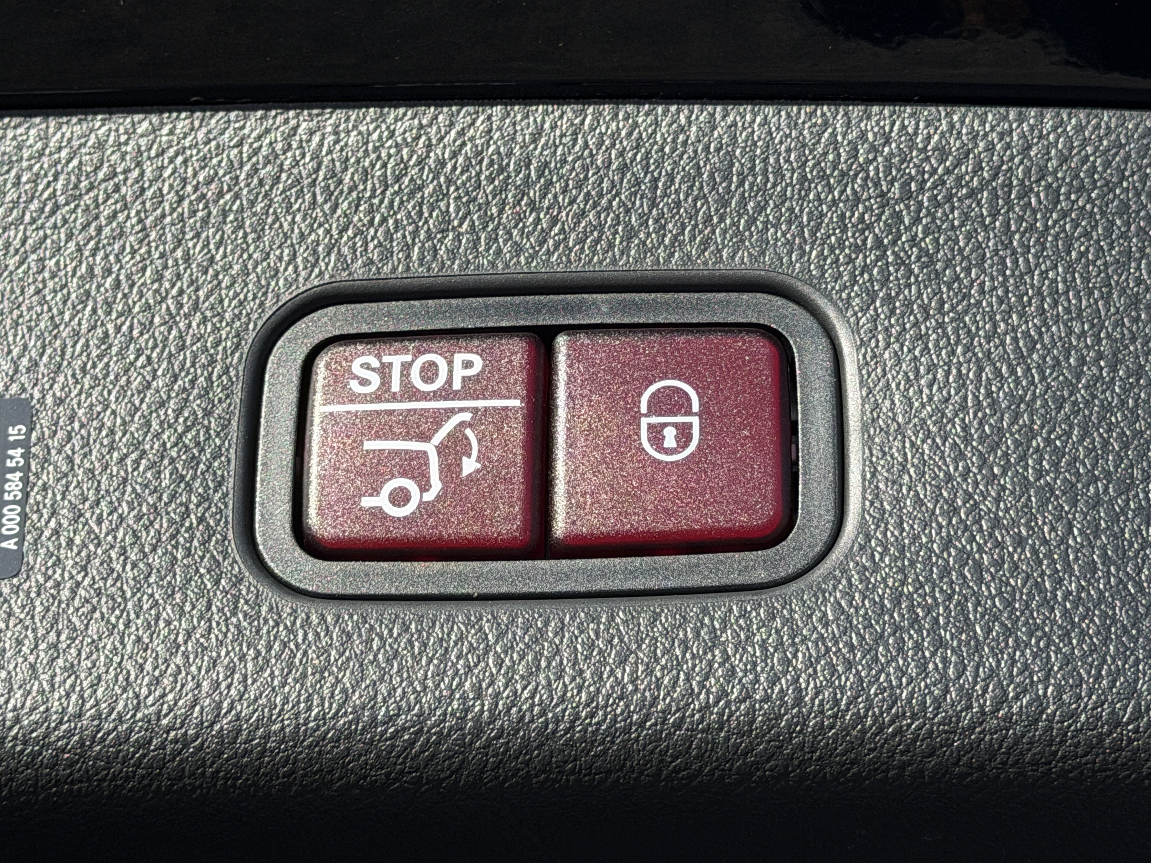 New 2025 Mercedes-Benz GLC 300 4MATIC image 14