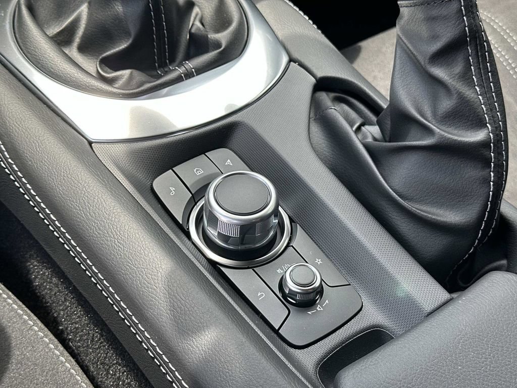 New 2026 MAZDA MX-5 Miata Club RWD image 15