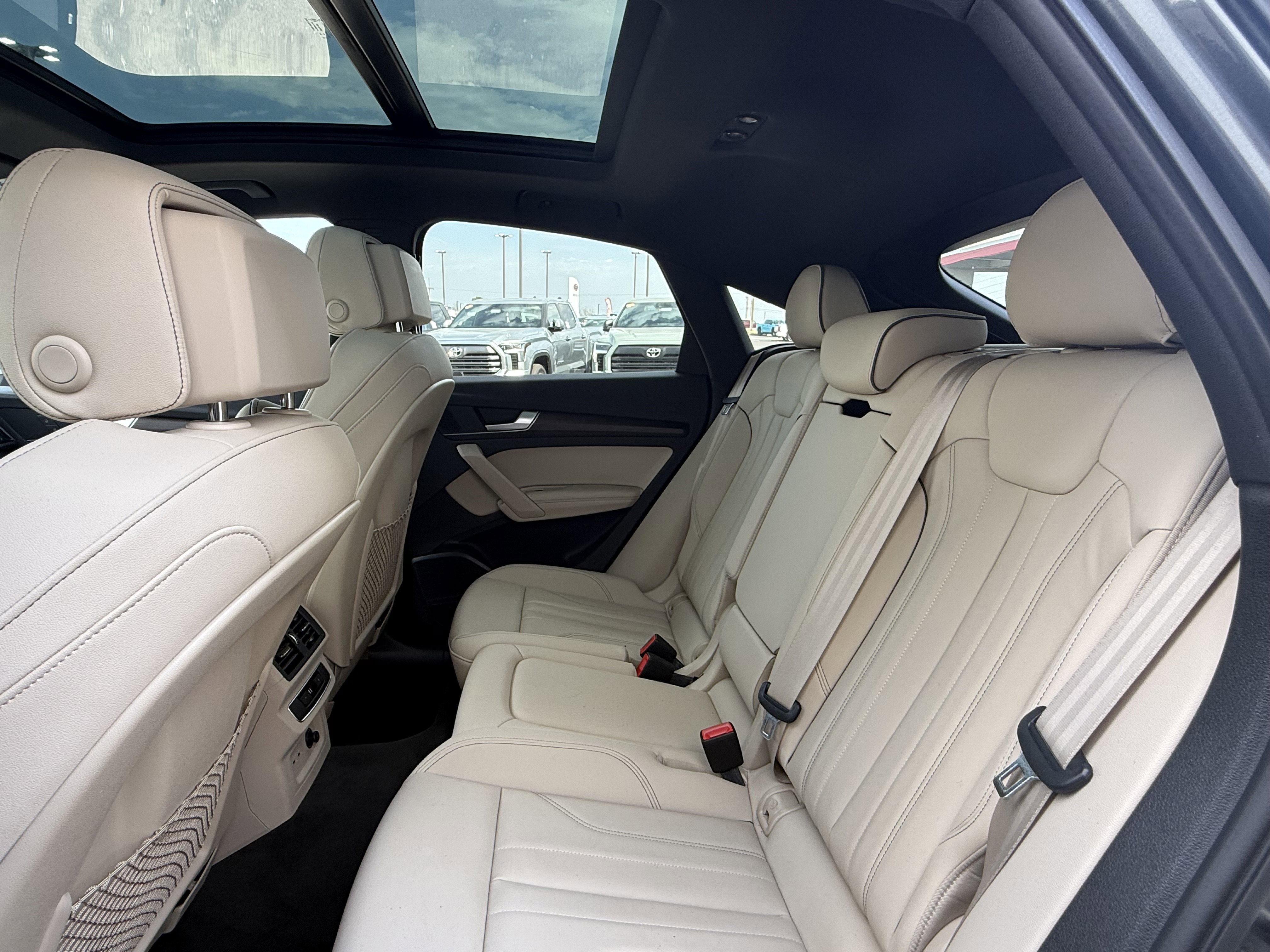 Used 2022 Audi Q5 2.0T Premium Plus image 19