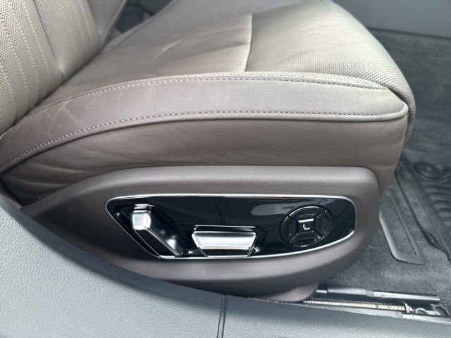 Used 2024 Audi A8 L 3.0T w/ Comfort Plus Package image 38