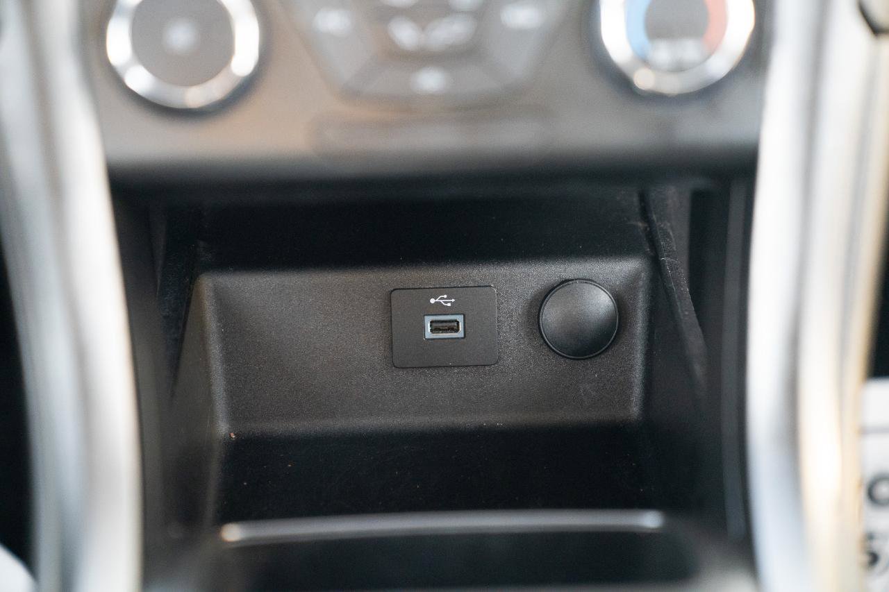 Used 2018 Ford Fusion SE w/ Equipment Group 201A FWD image 31