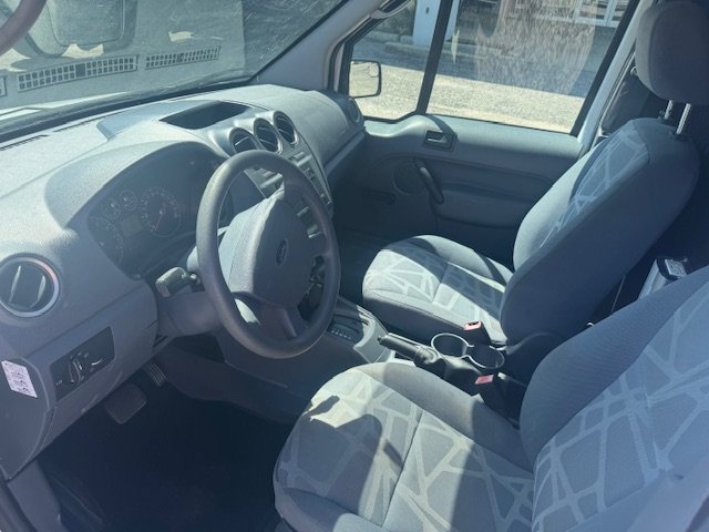 Used 2013 Ford Transit Connect XL image 10