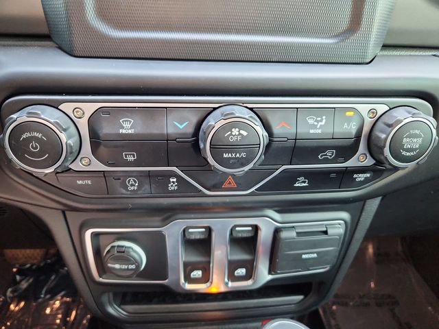 Used 2023 Jeep Wrangler Sport AWD/4WD image 39