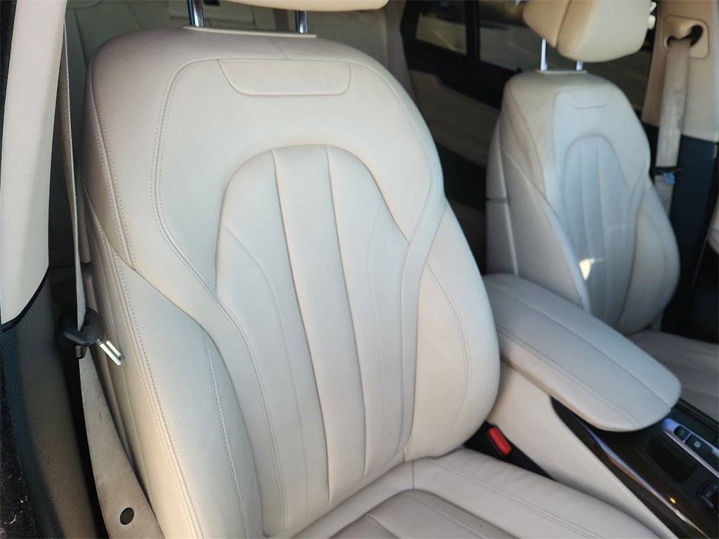 Used 2016 BMW X5 xDrive50i w/ Executive Package image 16