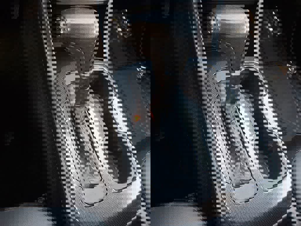 Used 2017 Chevrolet Colorado Z71 image 13